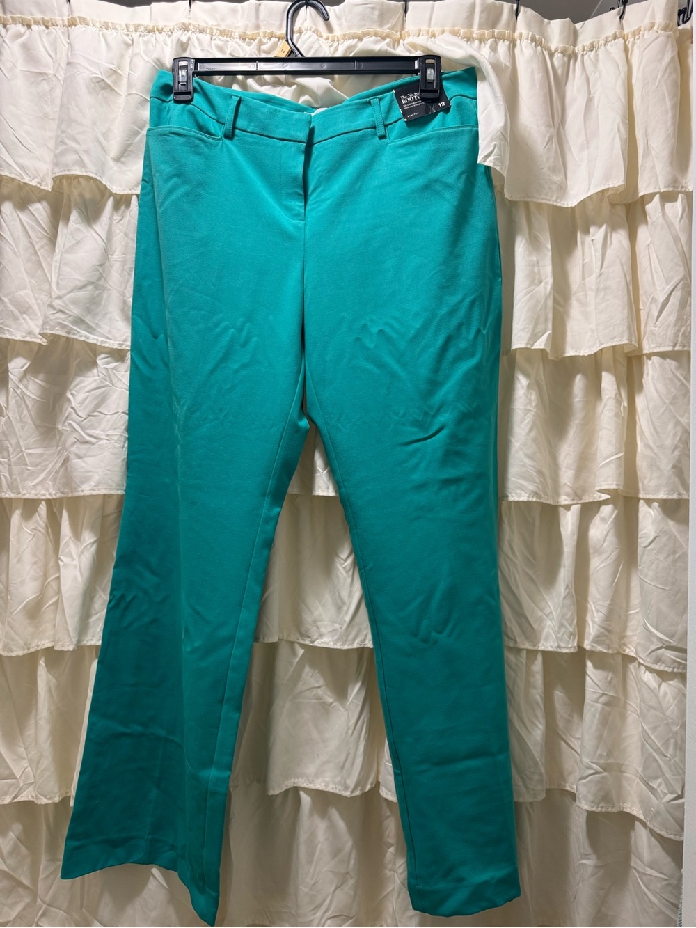 Women’s Avocado Green Straight-Leg Pants